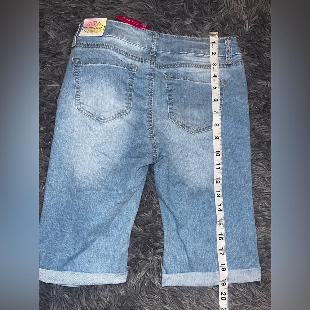 Basic Denim’s Bermuda Small - Picture 6 of 8